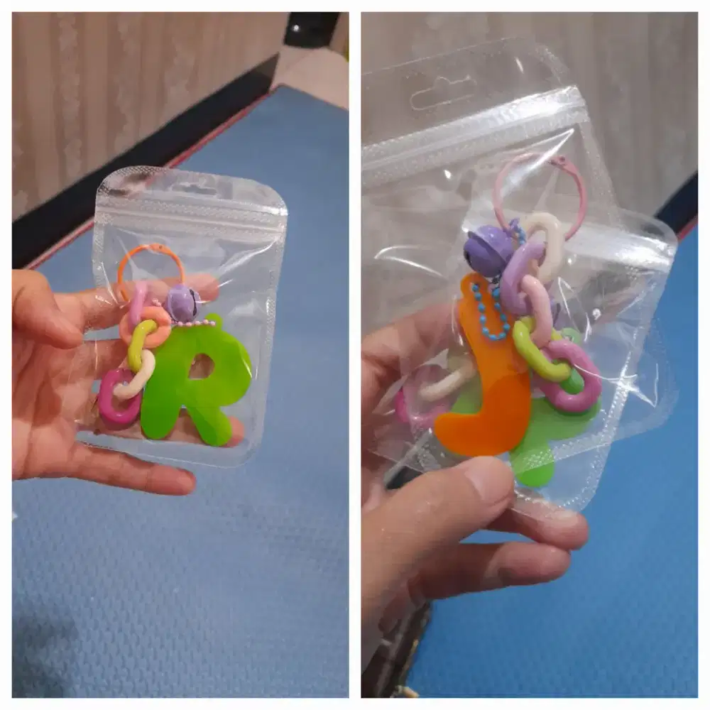 Gantungan kunci huruf