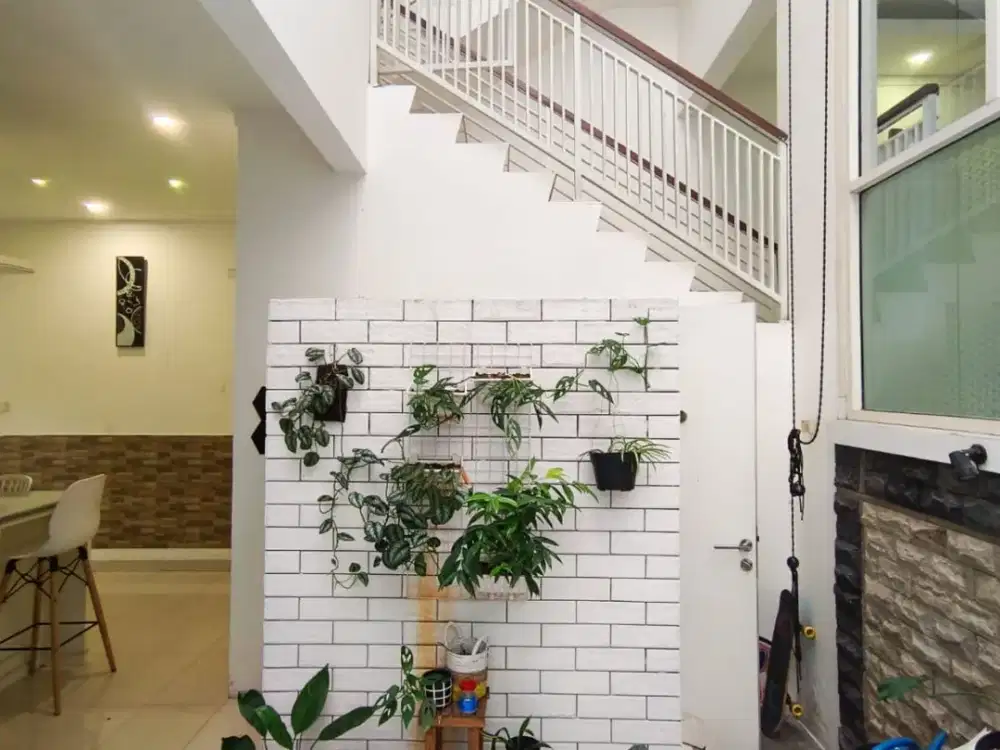 Rumah Sudah Renov Siap Huni di Sektor 7 Bintaro Jaya LR-9263