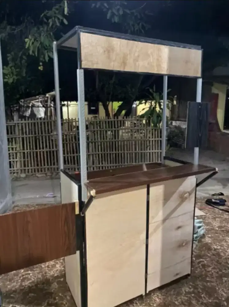 meja jualan portabel