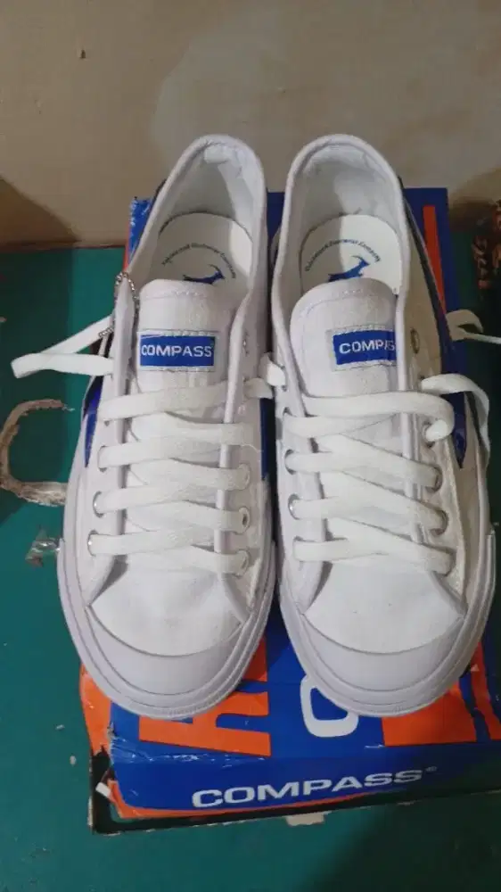 JUAL SEPATU COMPASS