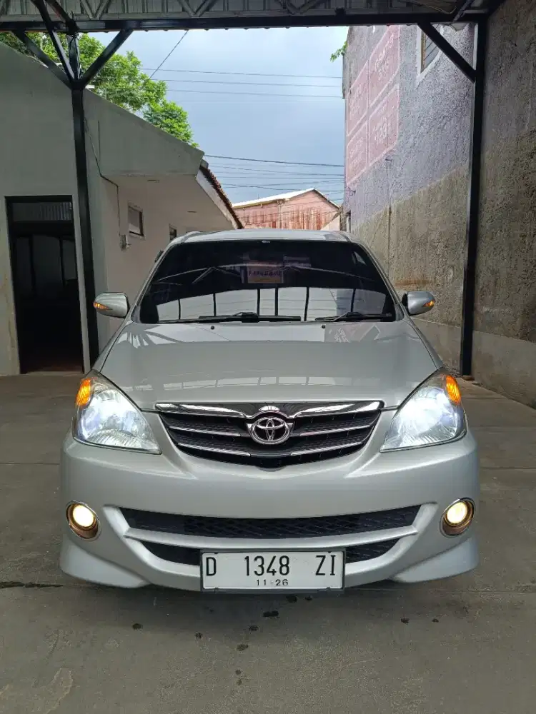 Avanza S 2011 automatic low km