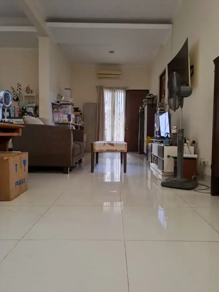 Jual Rumah Siap Huni 1,5 Lantai Dan Semi Furnish Di Cluster Ifolia.