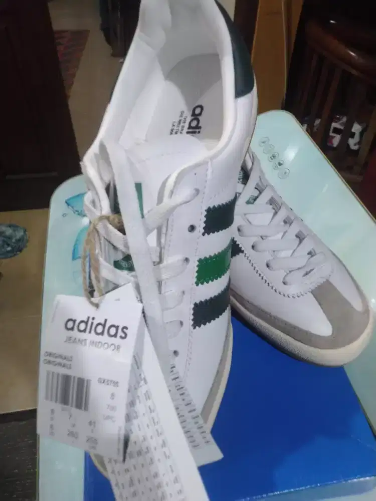 Adidas Jeans white green