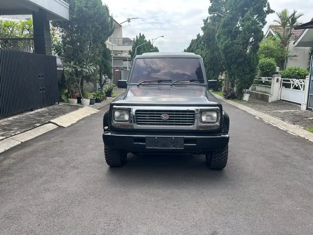 Taft Rocky Independent F78 Tahun 2005