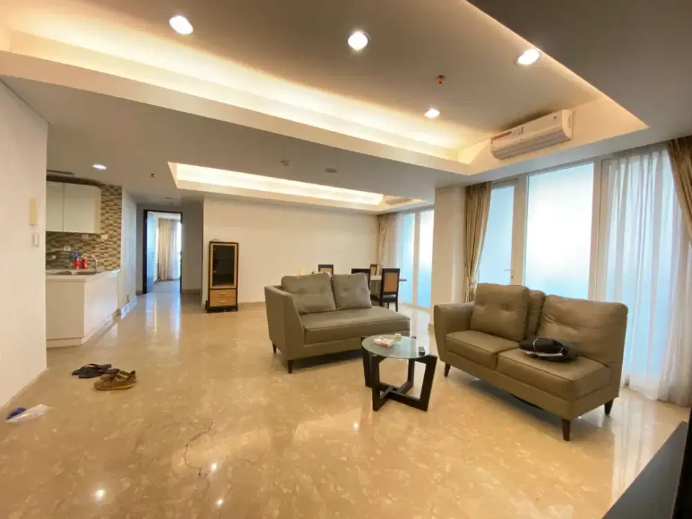 Apartemen royale springhill 3 kamar 192 meter golf sea termurah