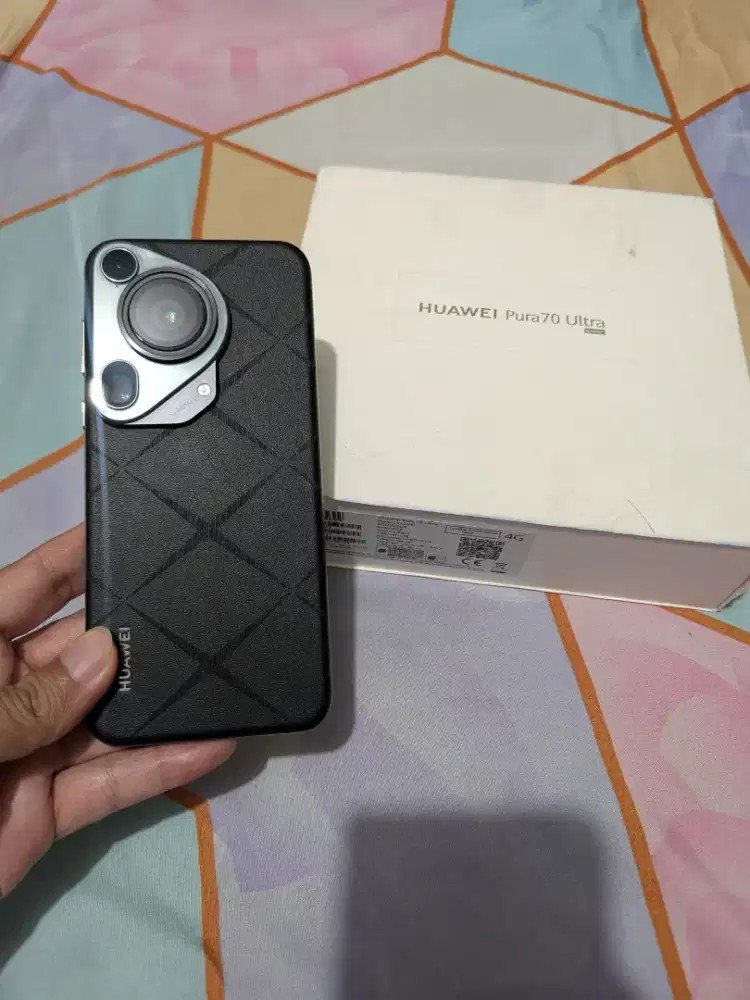 Huawei Pura 70 Ultra Ram 16GB/512GB Garansi Resmi 13 bulan lagi