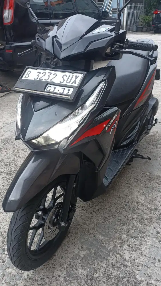 Honda Vario 125 LED CBS ISS tahun 2015.(Pajak baru 1-2027).