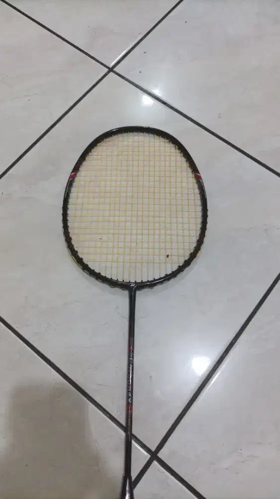 Dijual murah Raket badminton yonex carbonex