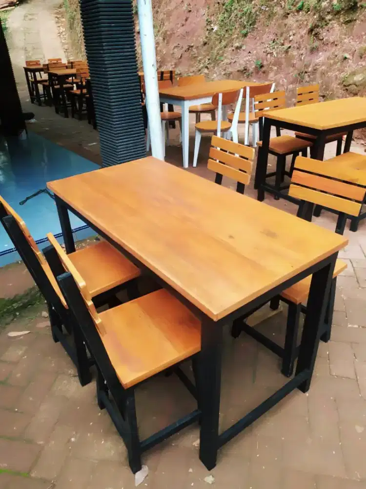 Set meja kursi makan
