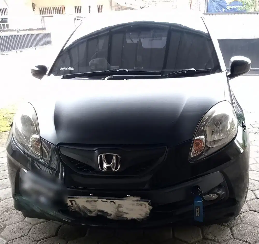 Di Jual Honda Brio Satya tahun 2015