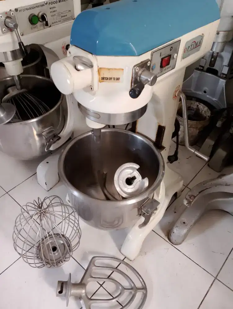 Mixer planetary 20L merk OPTIMA seken