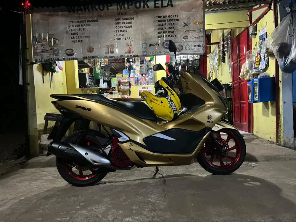 PCX Gold 2018 plat F