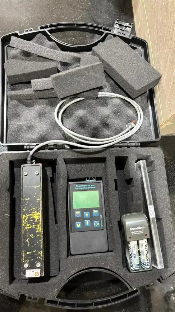 Alat Pengukur Ketebalan Lapisan Beton dan Rebar Detector