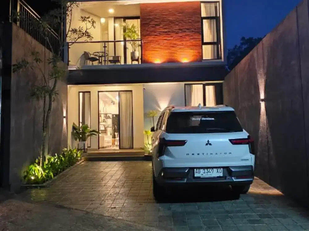 HARGA PROMO Dijual Rumah 2 Lantai Jogja, Jalan Kaliurang Dekat Kampus UII ; Full Furnish