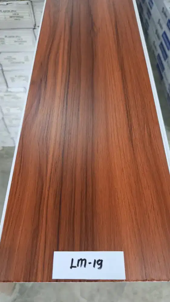 Distributor plafon PVC masakini