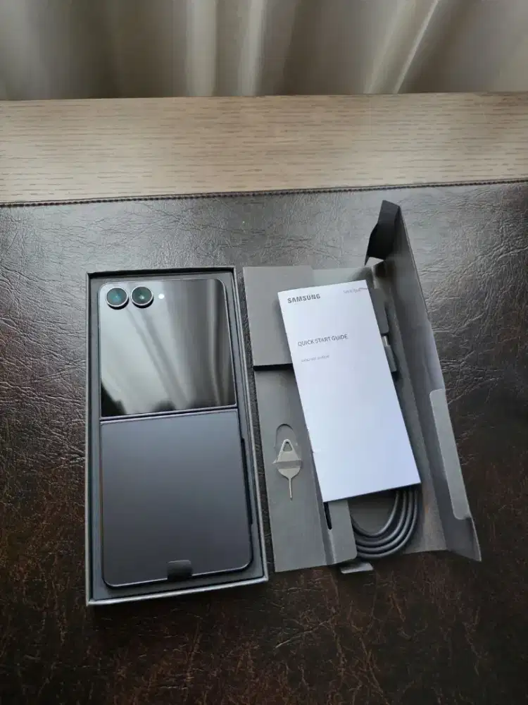 Samsung Flip 7 12/512