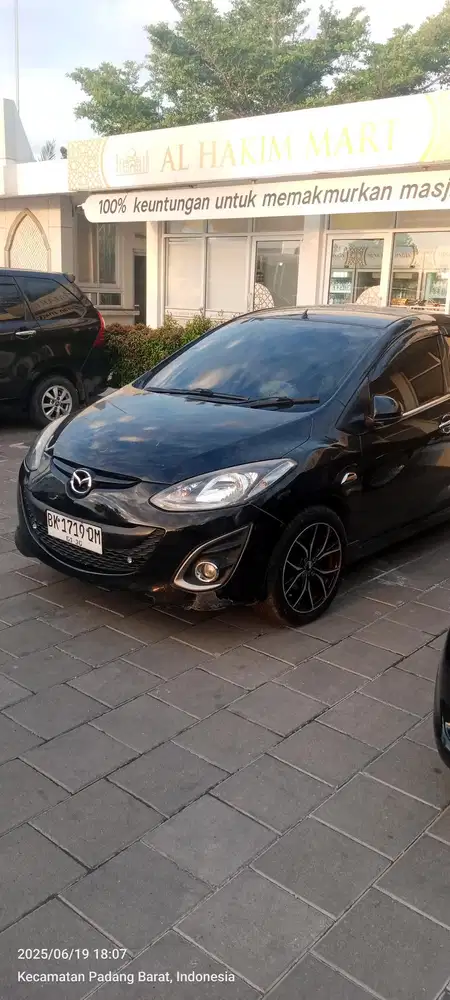 Mazda 2 2011 Bensin