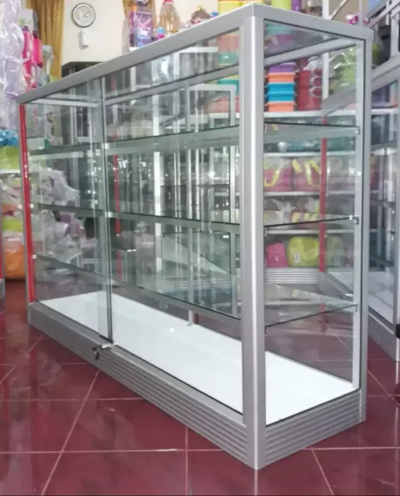 Etalase Toko Panjang 1,5 Meter × 1 Meter
