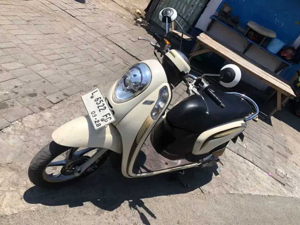 Honda scoopy  2013 lengkap