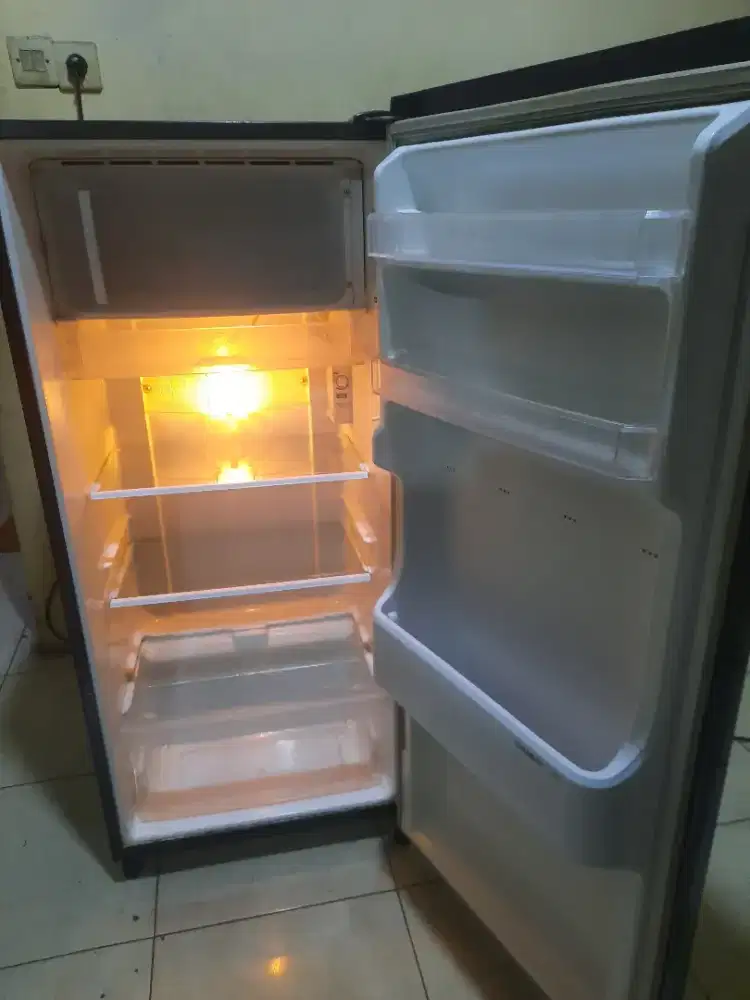 Jual kulkas 1pintu  panasonic normal