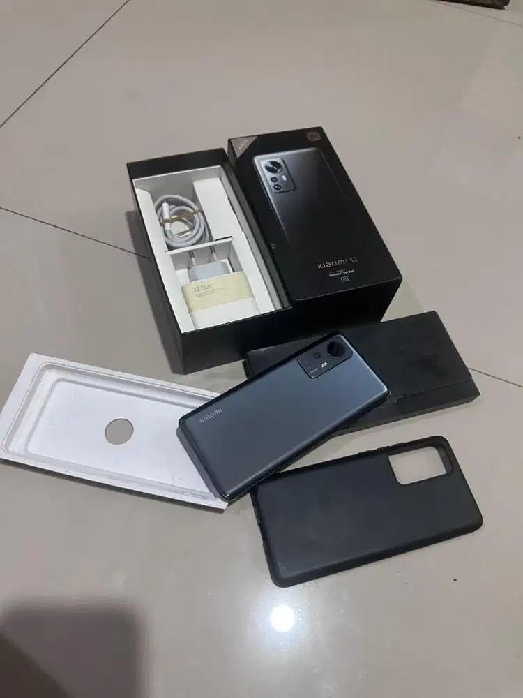 xiaomi 12 5G 256gb fullset resmi indo
