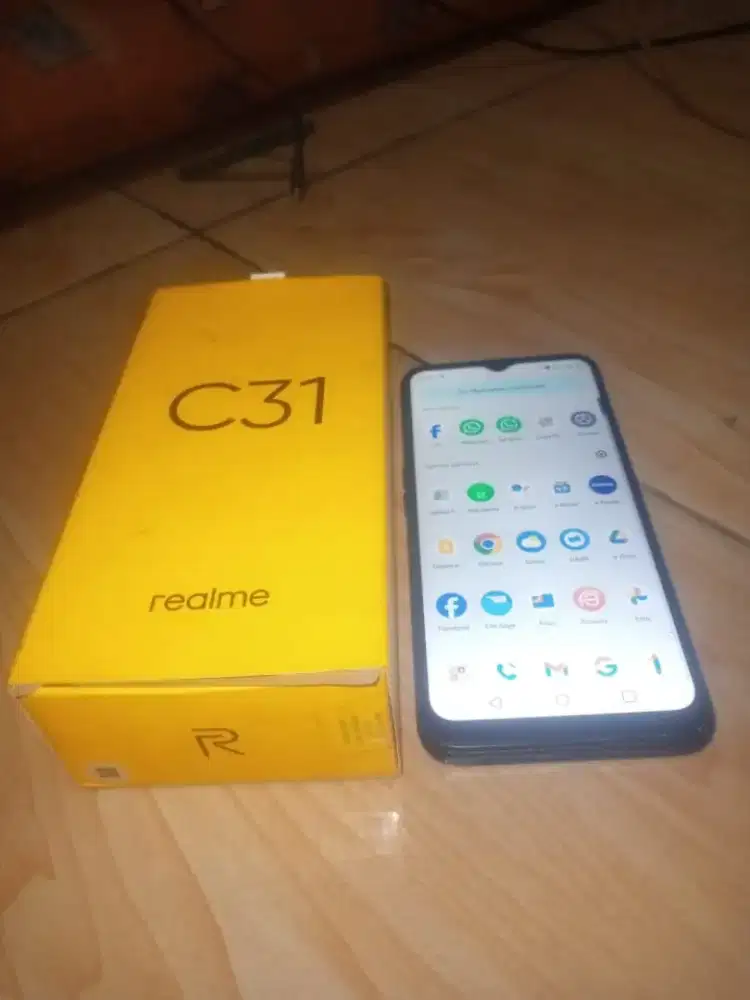 REALME C31 RAM 3 32 kondisi normal