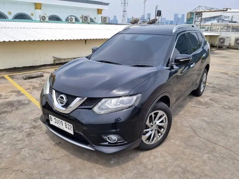 Nissan Xtrail gen 3 (T32) type 2.5 (Terlengkap) th 2015/2014,,terawat!