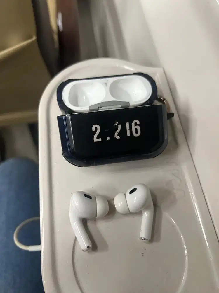 Airpods Pro Gen 2 - Full Set - Lighting