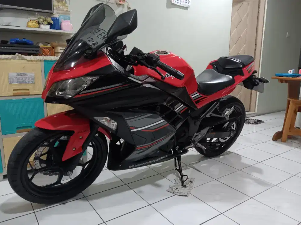 FOR SALE  NINJA 250 FI SE ABS 2018