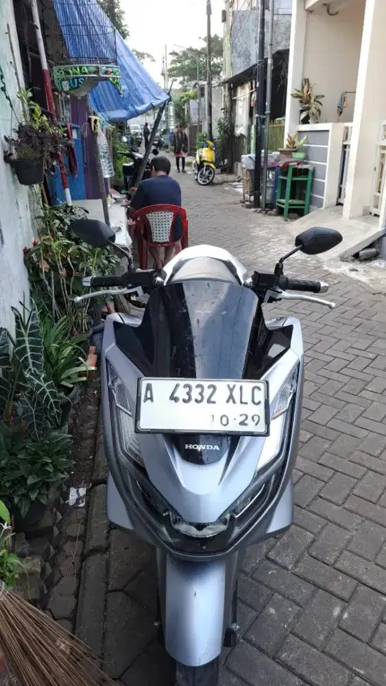 HONDA PCX 2024 SILVER
