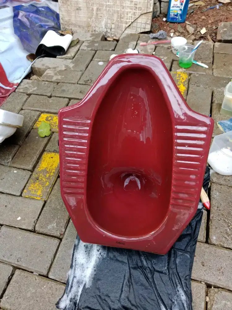 Closed jongkok toho bekas