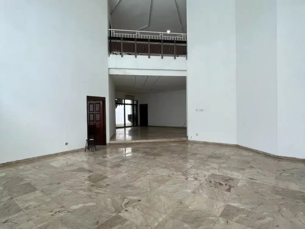 Dijual Cepat LUXURY HOME WITH MARBLE FINISH + BIG POOL