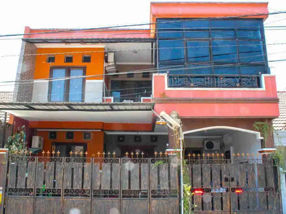 Dijual Rumah Rungkut Mapan Barat
Luas Tanah : 126 m² (9x14)