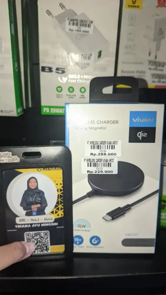 PT WIRELESS CHARGER VIVAN VWC07 | ATLANTIS DAHSYAT