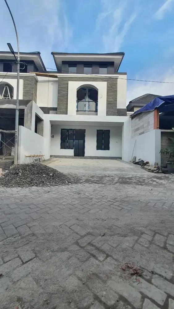HARGA PROMO RUMAH MEWAH DI PERUMAHAN BPD PEDURUNGAN SEMARANG