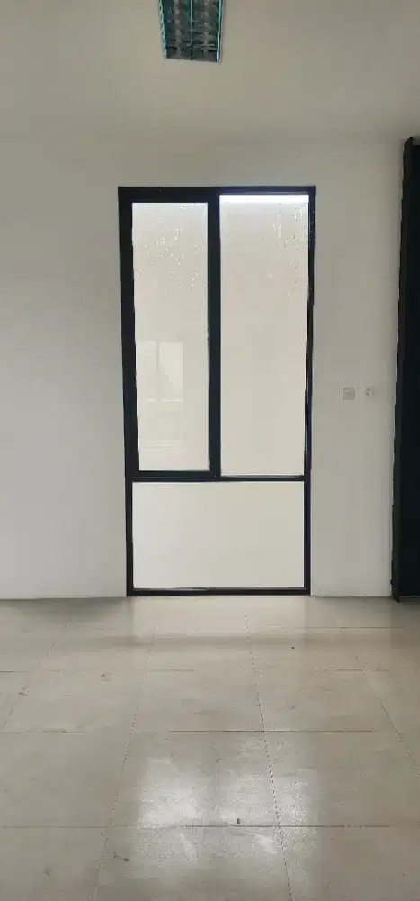 Jasa tukang kusen,pintu,jendela aluminium kaca