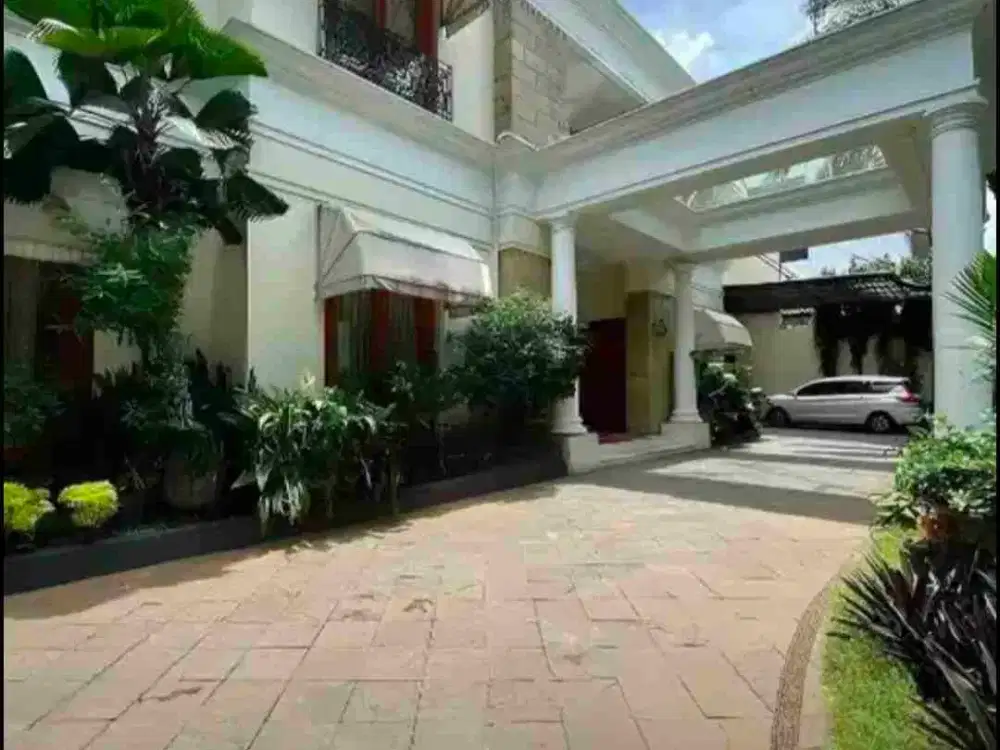 Dijual rumah super mewah premium furnished di Menteng jakarta LT 1100 LB 1800