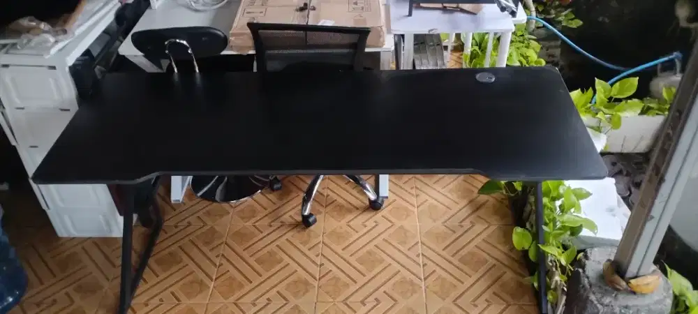 Cuci gudang meja gaming, neja jomputer, meja belajar