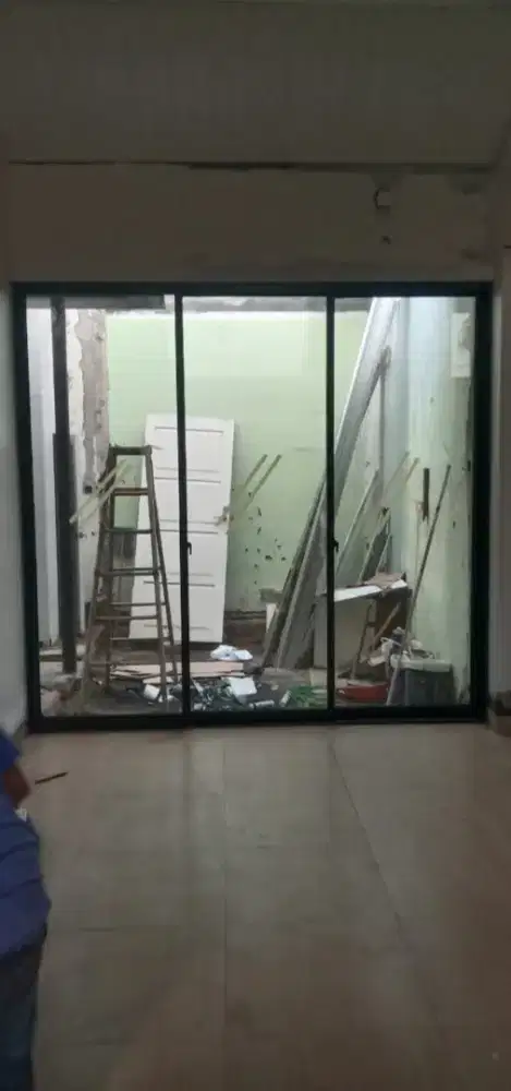 Jasa tukang kusen,pintu,jendela aluminium kaca