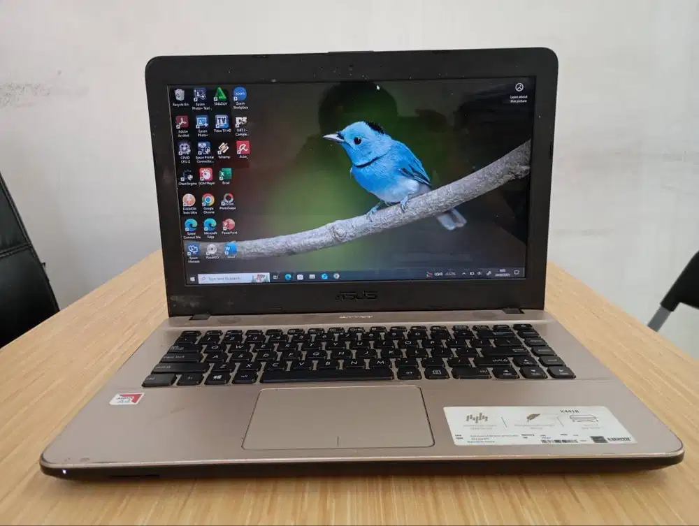 Asus X 441 B, AMD A4 9125 Ram 8GB Hardisc 1 TB