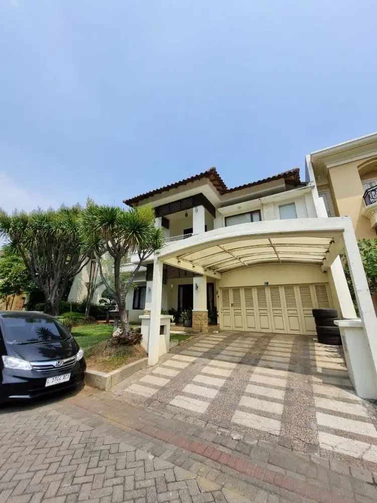 Dijual Rumah 2 Lantai Pakuwon City Cluster Laguna Regency Surabaya