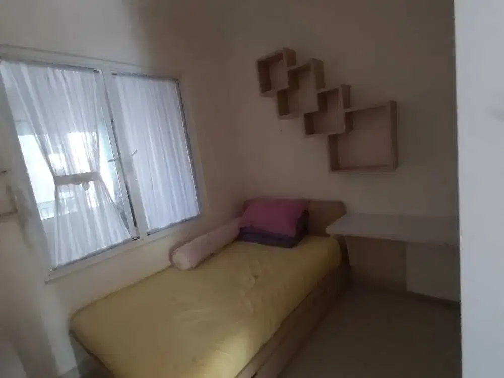 Rumah luas furnished di grand wisata