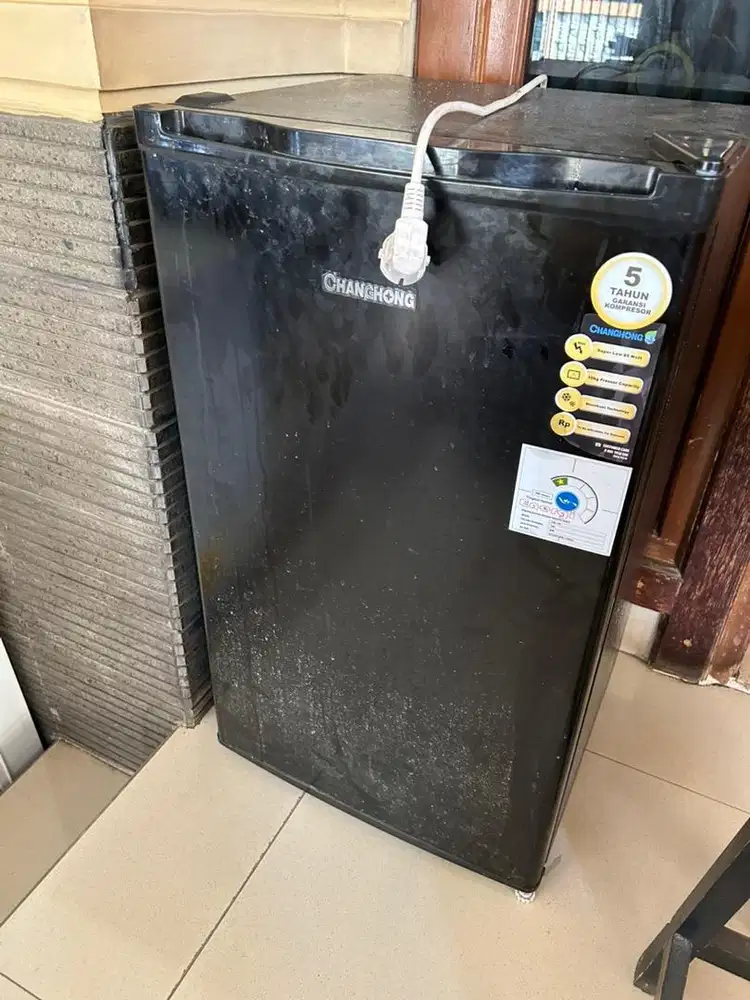 Kulkas Changhong Hitam