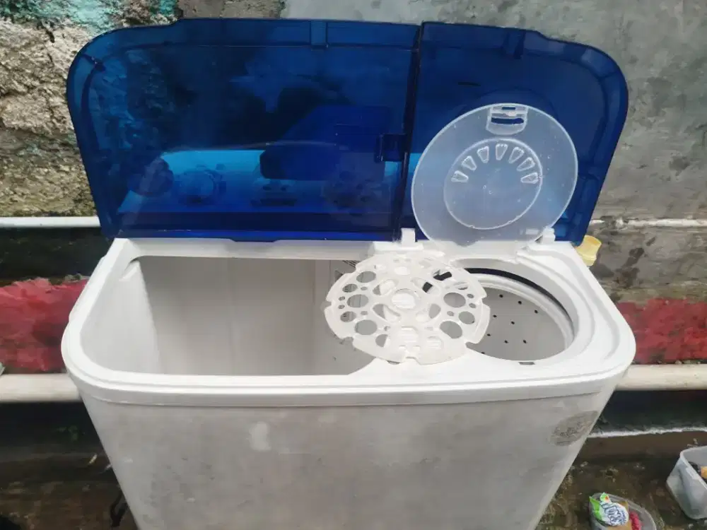 Bismillah dijual mesin cuci Sanyo normal