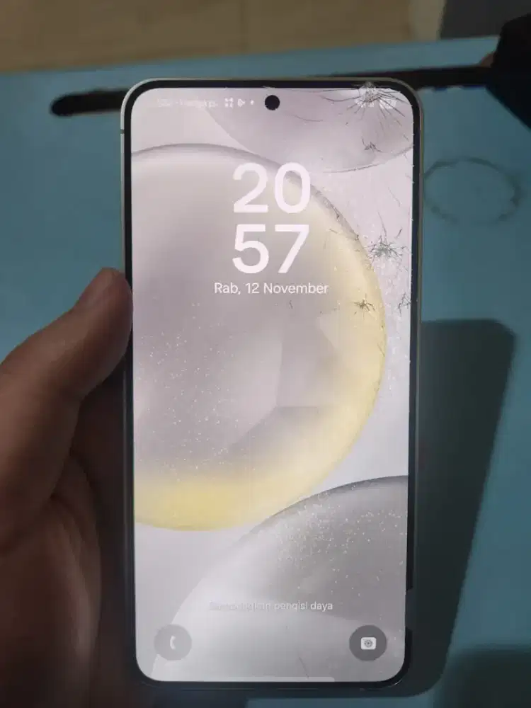 Samsung s24 8/256gb sein