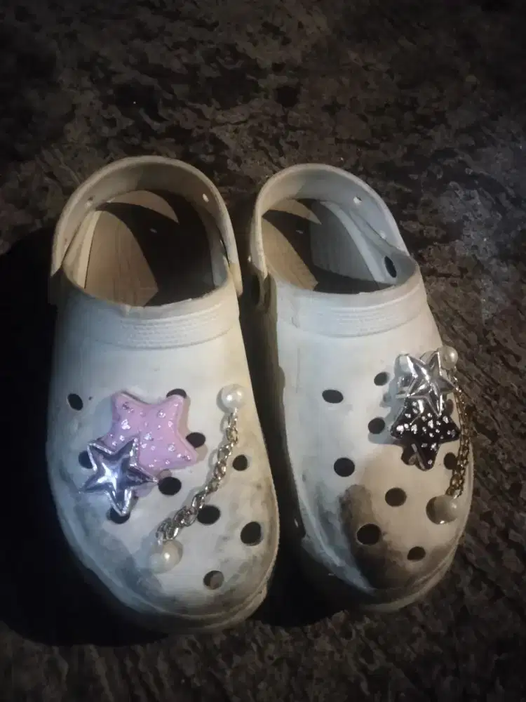 sendal karet model crocs