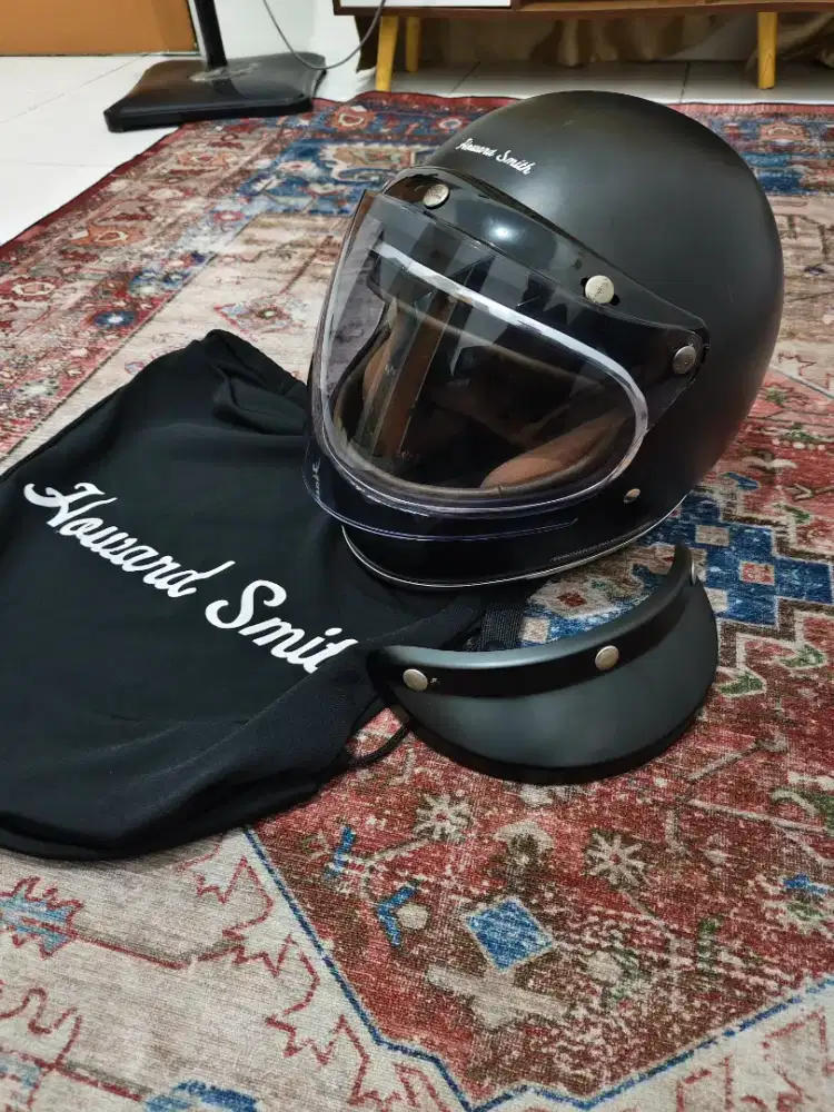 Helm Howard smith, kyt cargloss nhk rsv ink alv gm mla shark njs cakil