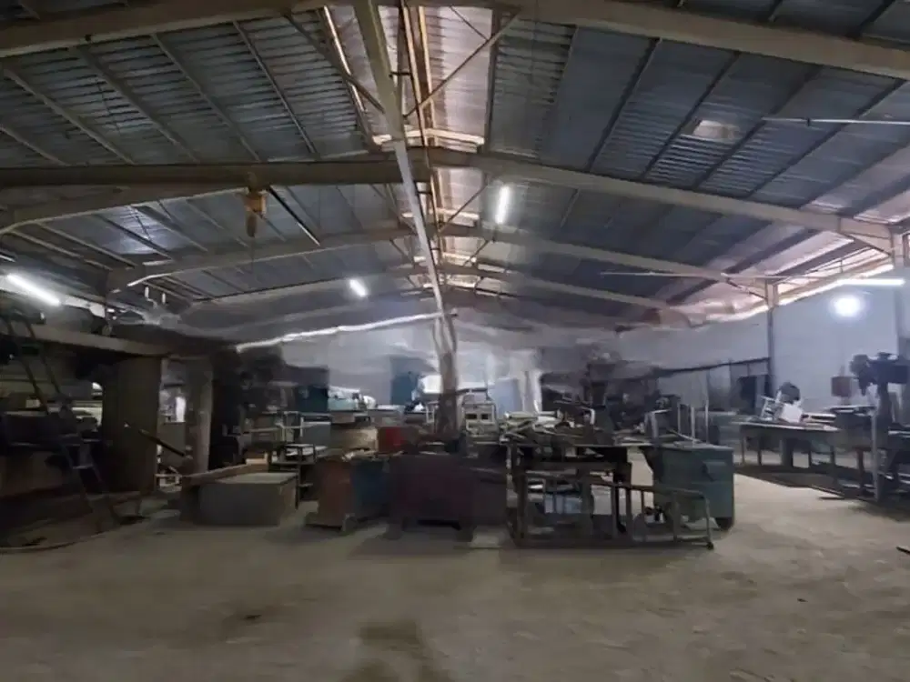 Gudang Pluit (belakang Emporium Pluit Mall) 4500m, akses container, strategis