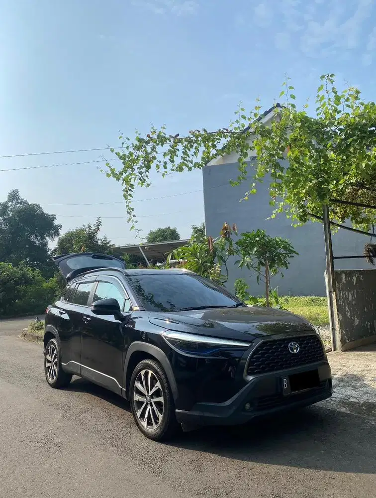 DIJUAL CEPAT COROLLA CROSS HYBRID HITAM 2022