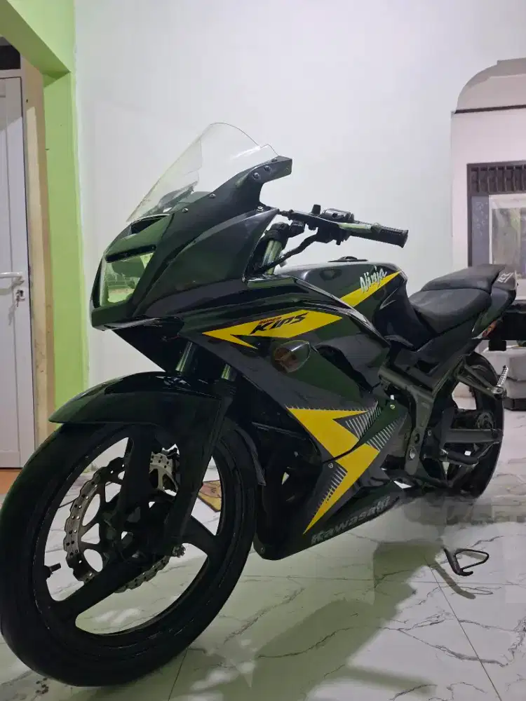 Ninja 150 RR NEW THN 2013 ( pemakaian thn 2014 )